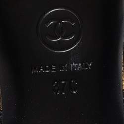 Pre Owned Chanel Black/Gold Leather CC Chain Detail Strappy Sandals Size 37