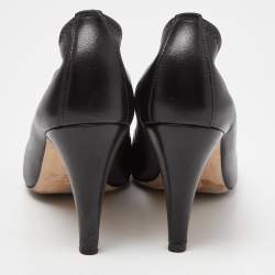 Pre Owned Chanel Black Leather and Patent Leather CC Cap Toe Scrunch Pumps Size 38