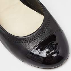Pre Owned Chanel Black Leather and Patent Leather CC Cap Toe Scrunch Pumps Size 38