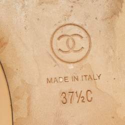 مملوكة مسبقًا Chanel Beige/Black Leather and Patent CC Cap Toe Ballet Flats Size 37.5