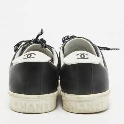 Pre Owned Chanel Black Leather Logo Lace Up CC Low Top Sneakers Size 41