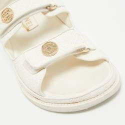 مملوكة مسبقًا Chanel White  Leather Interlocking CC Dad Sandals Size 39