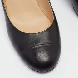Pre Owned Chanel Black Leather Faux Pearl Embellished Heel Cap Toe Pumps Size 38.5