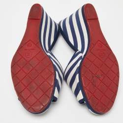 مملوكة مسبقًا Chanel Blue/White Stripe Fabric CC Slide Wedge Sandals Size 39.5