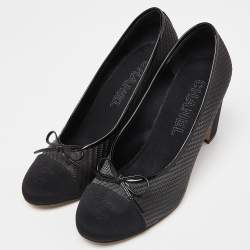 Pre Owned Chanel Black Woven Raffia and Canvas Bow CC Cap Toe Block Heel Pumps Size 39
