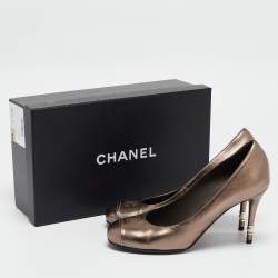 Pre Owned Chanel Metallic Leather CC Pearl Heel Pumps Size 37.5