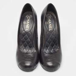 Pre Owned Chanel Black Leather CC Pearl Heel Cap Toe Pumps Size 37