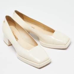 Pre Owned Chanel Beige Patent Leather Square Cap Toe CC Block Heel Pumps Size 38