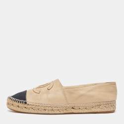 Pre Owned Chanel Beige/Black Canvas and Leather CC Espadrille Flats Size 41