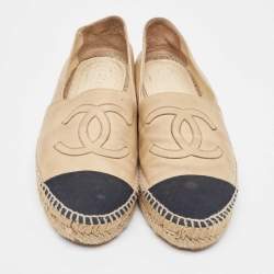 Pre Owned Chanel Beige/Black Canvas and Leather CC Espadrille Flats Size 41