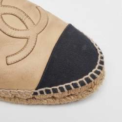 Pre Owned Chanel Beige/Black Canvas and Leather CC Espadrille Flats Size 41
