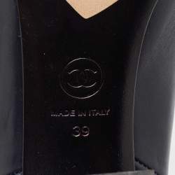 Chanel Navy Blue/Black Leather CC Turnlock Ankle Boots Size 39