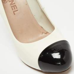 Chanel Off White/Black Patent Leather CC Cap Toe Pumps Size 38