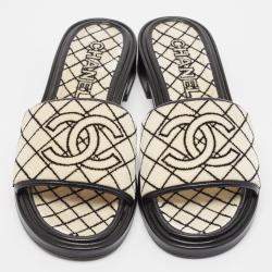 Chanel Cream/Black Shearing Fur Quilted Slide Sandals Size 41.5