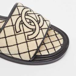 Chanel Cream/Black Shearing Fur Quilted Slide Sandals Size 41.5