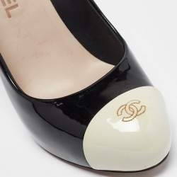 Pre Owned Chanel Black/Off White Patent Leather CC Cap Toe Pumps Size 39
