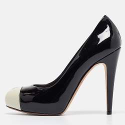 Pre Owned Chanel Black/Off White Patent Leather CC Cap Toe Pumps Size 39
