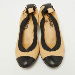 Pre Owned Chanel Beige/Black Leather Cap Toe Scrunch Ballet Pumps Size 36