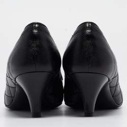 Pre Owned Chanel Black Quilted Leather CC Cap Toe Pumps Size 37