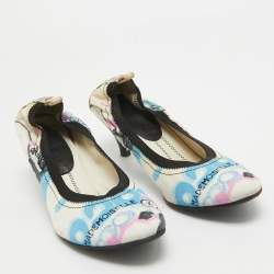 Chanel White Graffiti Print Fabric CC Scrunch Pumps Size 39.5