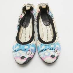 Chanel White Graffiti Print Fabric CC Scrunch Pumps Size 39.5