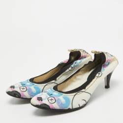 Chanel White Graffiti Print Fabric CC Scrunch Pumps Size 39.5