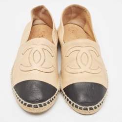 Pre Owned Chanel Beige/Black Leather CC Espadrille Flats Size 40