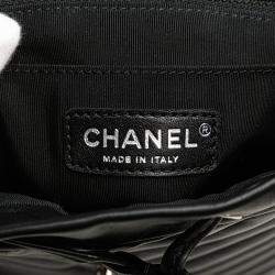 مملوكة مسبقًا Chanel Mini Chevron Calfskin Urban Spirit Backpack