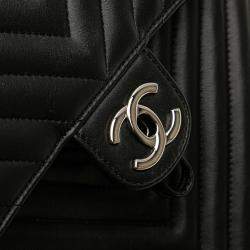 مملوكة مسبقًا Chanel Mini Chevron Calfskin Urban Spirit Backpack
