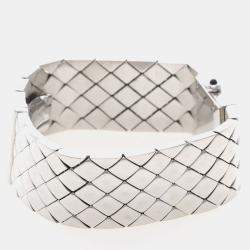 Pre Owned Chanel Matelasse Quartz Stainless Steel Women's Wristwatch 19 mm