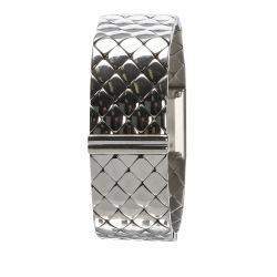 Pre Owned Chanel Black Stainless Steel Quilted Mademoiselle Women's Wristwatch 19 MM