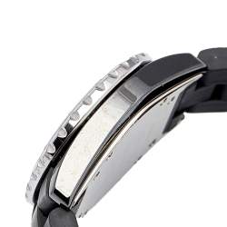 Pre Owned Chanel Black Ceramic Rubber J12 H0681 Women's Wristwatch 33 mm