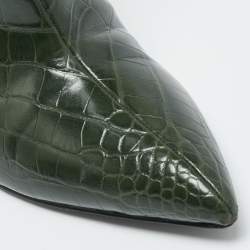 مملوكة مسبقًا حذاء بوت تشارلز و كيث بطول الركبة جلد منقوش كروك أخضر مقاس 40