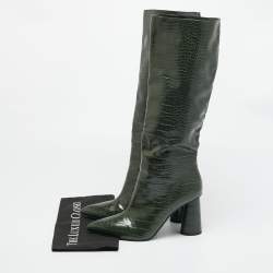 مملوكة مسبقًا حذاء بوت تشارلز و كيث بطول الركبة جلد منقوش كروك أخضر مقاس 40