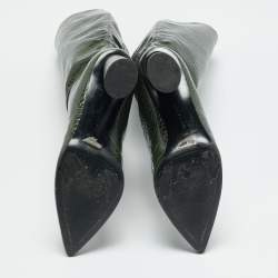 مملوكة مسبقًا حذاء بوت تشارلز و كيث بطول الركبة جلد منقوش كروك أخضر مقاس 40