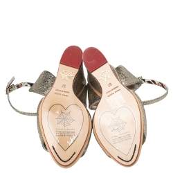 مملوكة مسبقًا صندل شارلوت أوليمبيا كعب روكي جلد ذهبي مقاس 37