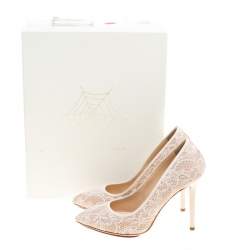 مملوكة مسبقًا Charlotte Olympia Beige Lace and Satin Monroe Pointed Toe Pumps Size 39