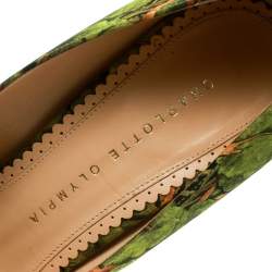 Pre Owned حذاء كعب عالي شارلوت أوليمبيا مقدمة مدببة بير نسيسيتيز ساتان مطبوع أخضر مقاس 38