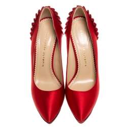 Pre Owned حذاء كعب عالى شارلوت أوليمبيا نعل سميك بالوما ساتان أحمر مقاس 37.5