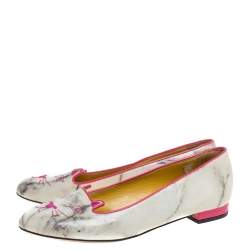 مملوكة مسبقًا Charlotte Olympia Light Grey/Pink Marble Leather Kitty Flats Size 41