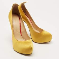 Pre Owned Charlotte Olympia Yellow Satin Platform Pumps Size 40