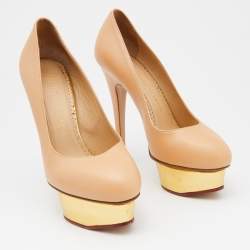 Pre Owned Charlotte Olympia Beige/Gold Leather Platform Pumps Size 37