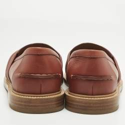 Pre Owned حذاء لوفرز كلوي جلد بني بالشعار حرف سي سهل الارتداء مقاس 40.5