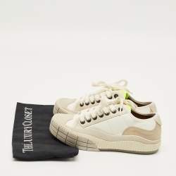 مملوكة مسبقًا حذاء رياضي كلوي كلينت قماش جلدي بيج وأبيض بعنق منخفض مقاس 35