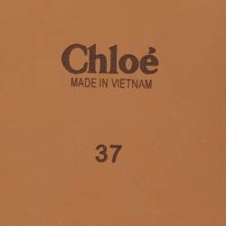 مملوكة مسبقًا صندل فلات كلوي وودي قماش مطبوع شعار أبيض مقاس 38