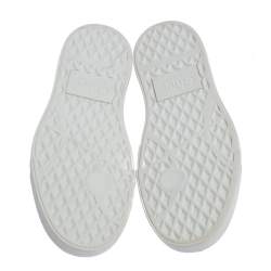 Pre Owned حذاء رياضي كلوي سليب أون متعرج سويدي أزرق فاتح مقاس 36