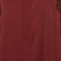 Pre Owned قميص كلوي حرير مزود بتقليم دانتيل أحمر مدخن مقاس صغير
