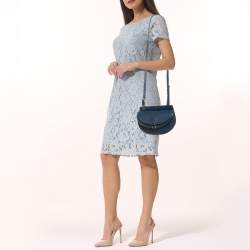 مملوكة مسبقًا Chloe Blue Leather Mini Georgia Crossbody Bag