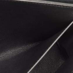 مملوكة مسبقًا Chloe Elle Small Green Leather Flap Clutch