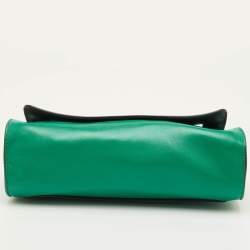مملوكة مسبقًا Chloe Elle Small Green Leather Flap Clutch